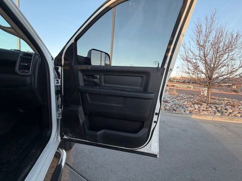 Used 2020 RAM 2500 Tradesman image 28