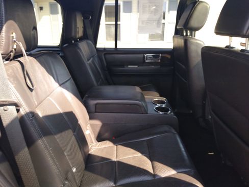 Used 2008 Lincoln Navigator 4WD image 17
