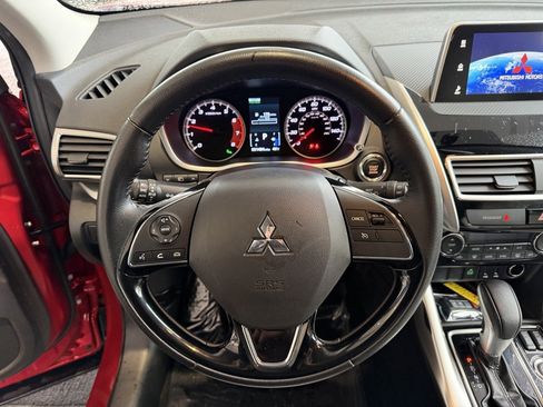 Used 2018 Mitsubishi Eclipse Cross SE image 19