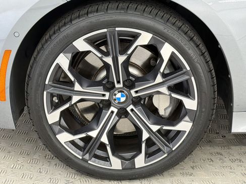 Used 2025 BMW 330i Sedan RWD image 11