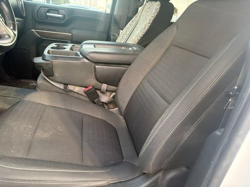 Used 2023 Chevrolet Silverado 2500 LT AWD/4WD image 12