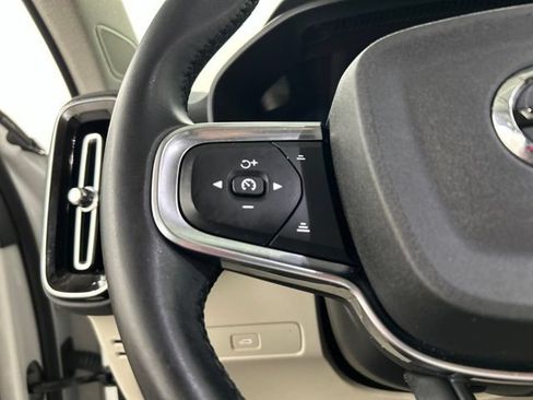 Used 2024 Volvo XC40 B5 Plus w/ Climate Package AWD/4WD image 9