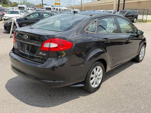 Used 2012 Ford Fiesta SEL FWD image 5