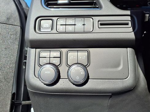 Certified 2024 Chevrolet Tahoe RST w/ Luxury Package image 13