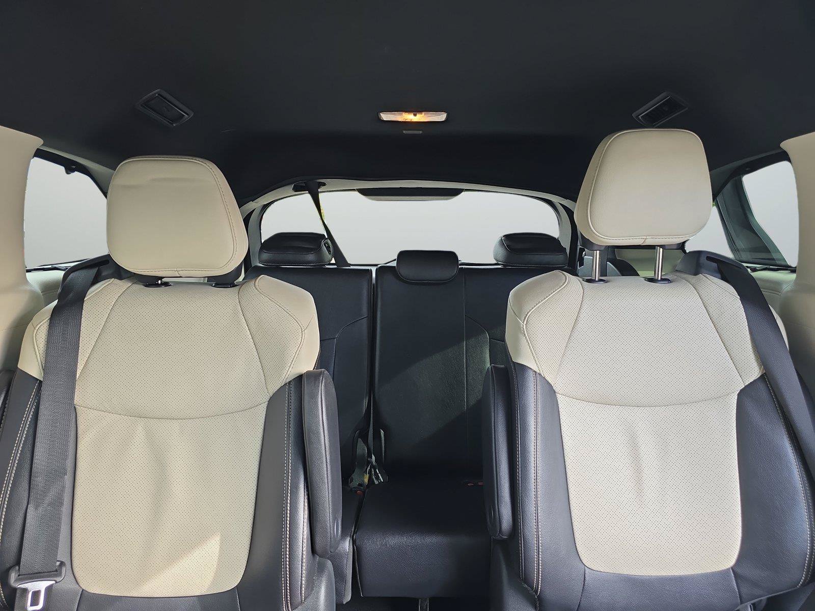 Used 2025 Toyota Sienna Platinum AWD/4WD image 21