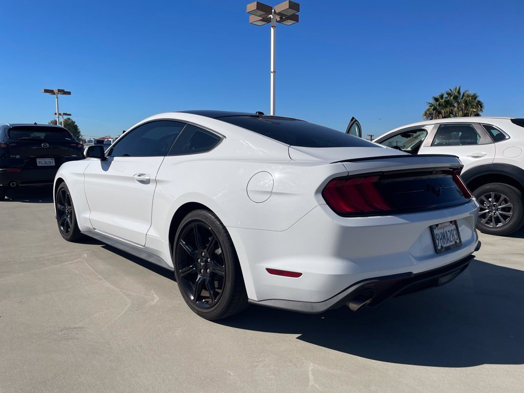 Used 2020 Ford Mustang Coupe w/ Black Accent Package RWD image 4