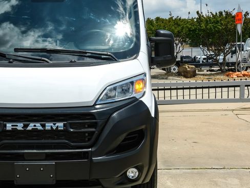 Used 2024 RAM ProMaster 2500 w/ Convenience Group FWD image 42