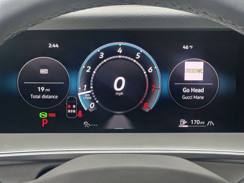 New 2026 Volkswagen Tiguan SE R-Line image 15