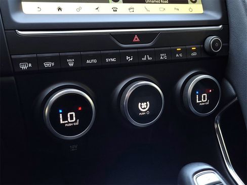 Used 2020 Jaguar E-PACE R-Dynamic S image 22