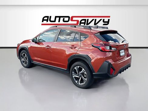 Used 2025 Subaru Crosstrek 2.0i Premium image 5