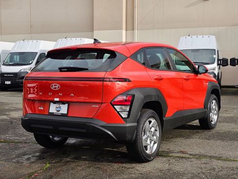 New 2026 Hyundai Kona SE image 7