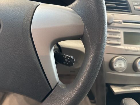 Used 2011 Toyota Camry LE w/ LE Extra-Value Pkg image 27