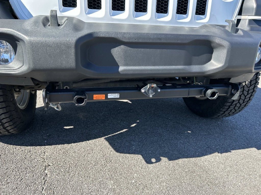 Used 2021 Jeep Wrangler Sport AWD/4WD image 29