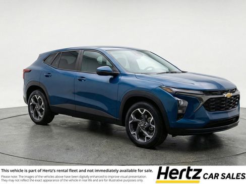 Used 2025 Chevrolet Trax LT image 1