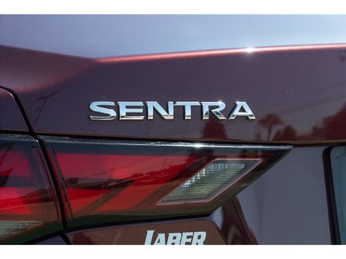 Used 2024 Nissan Sentra SV FWD image 29