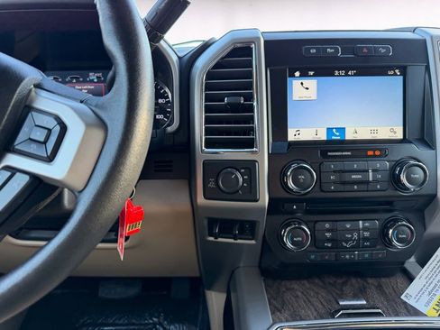 Used 2017 Ford F250 Lariat w/ Lariat Value Package image 11