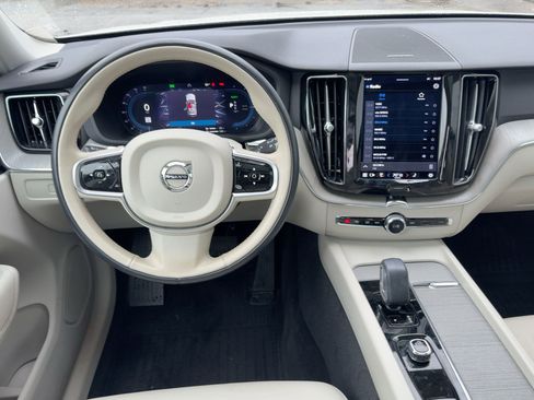 Certified 2023 Volvo XC60 T8 Plus w/ Protection Package Premier image 29