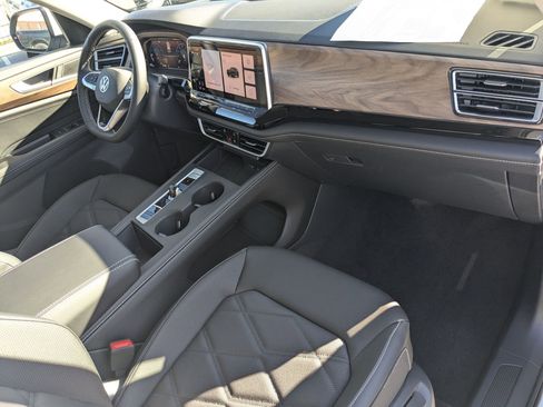 New 2026 Volkswagen Atlas SE image 37