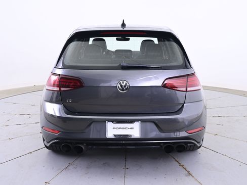 Used 2018 Volkswagen Golf R 4-Door image 6