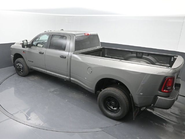 New 2026 RAM 3500 Big Horn AWD/4WD image 33