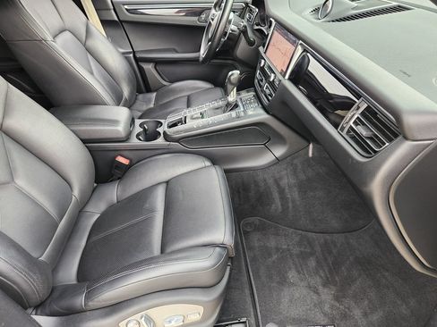 Used 2019 Porsche Macan S AWD/4WD image 16