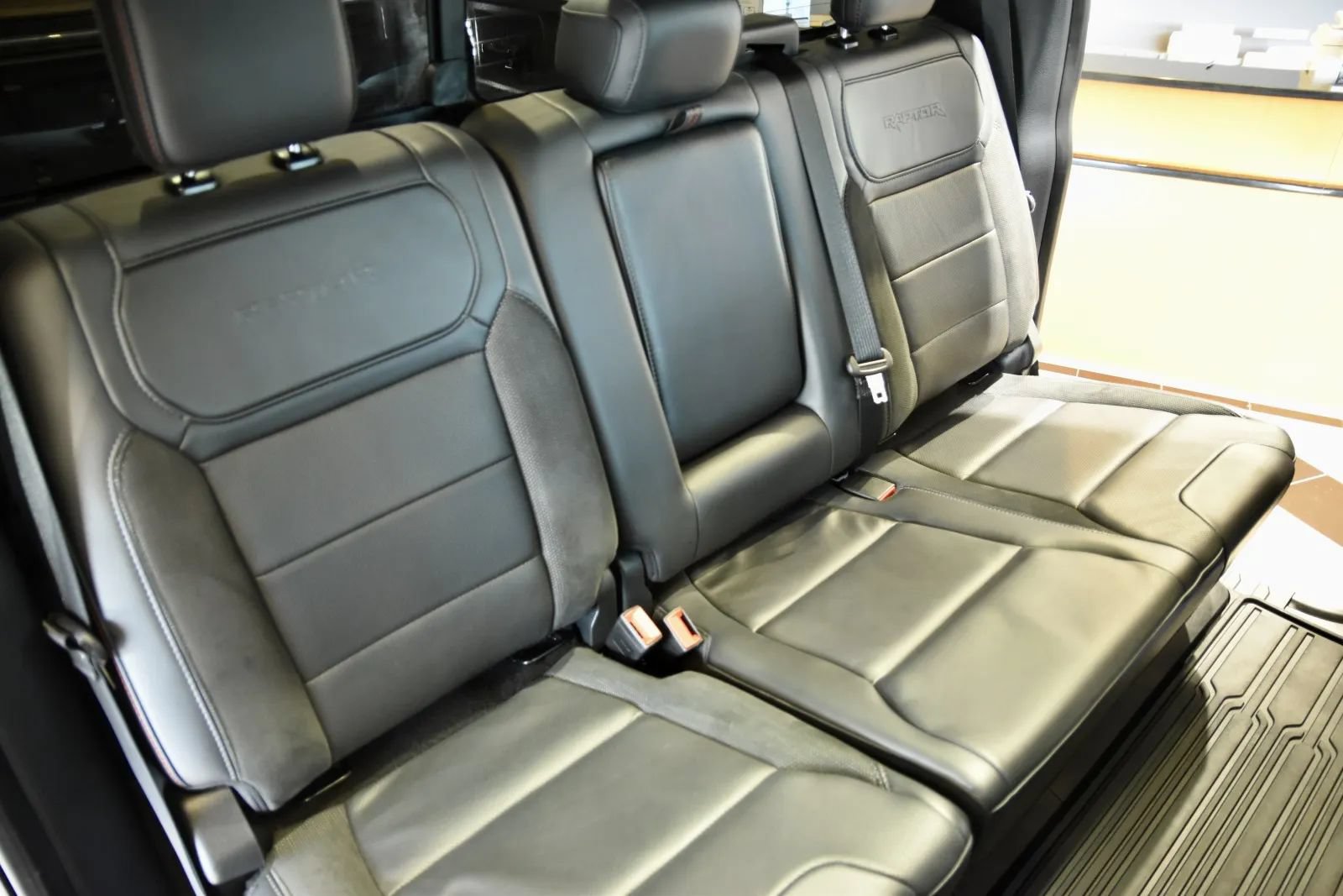 Used 2024 Ford F150 Raptor AWD/4WD image 27