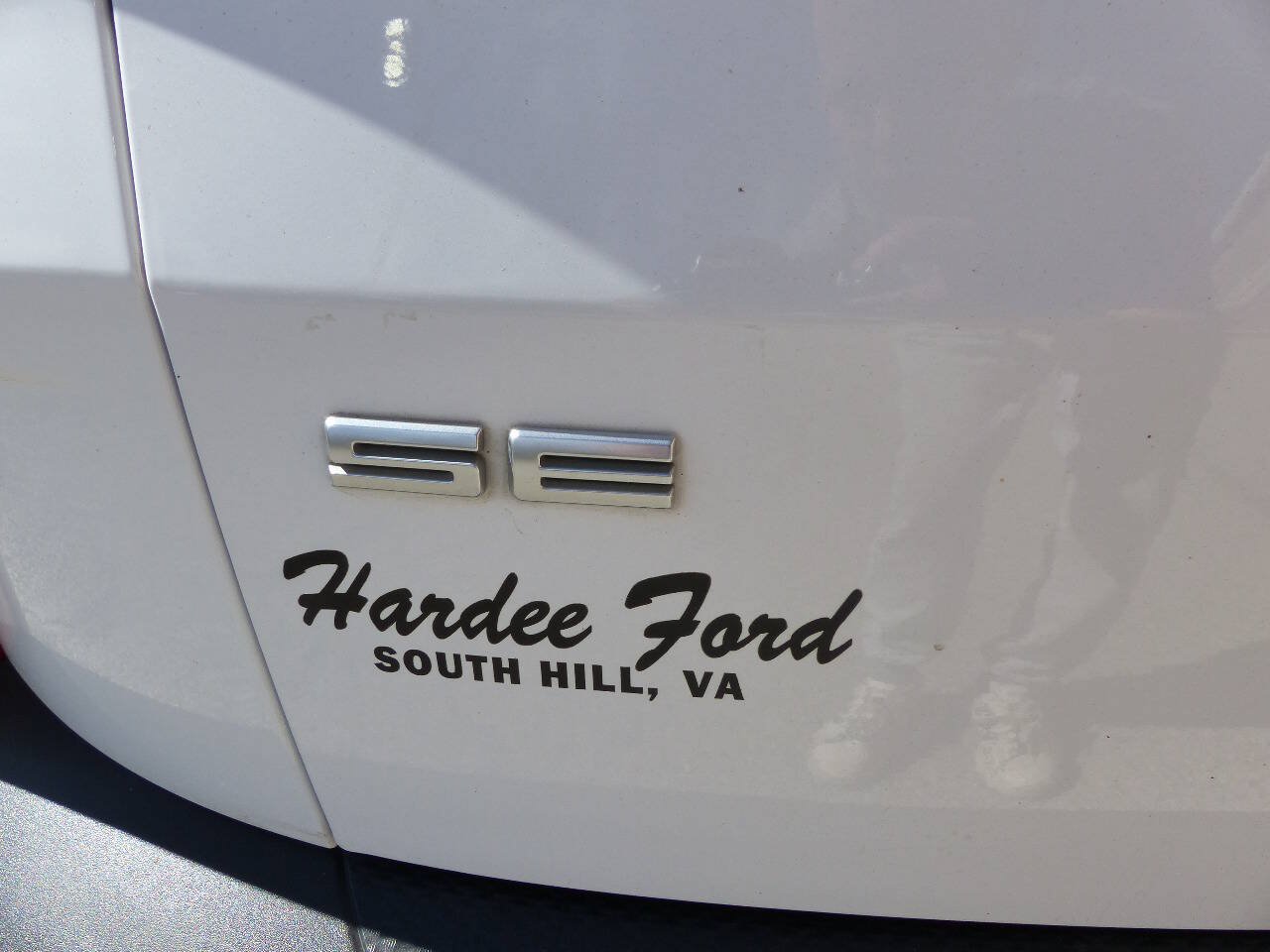 Used 2021 Ford Escape SE FWD image 9