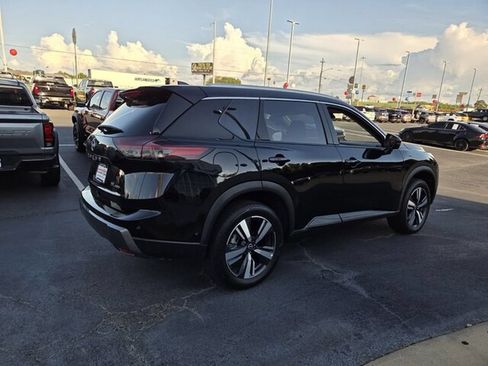 Used 2026 Nissan Rogue SL AWD/4WD image 5