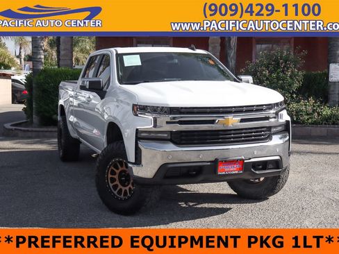Used 2021 Chevrolet Silverado 1500 LT w/ Convenience Package II AWD/4WD image 1
