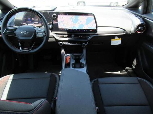 New 2025 Chevrolet Equinox EV RS image 15