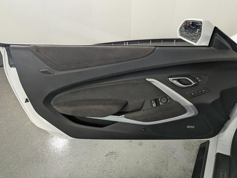 Used 2022 Chevrolet Camaro ZL1 image 15