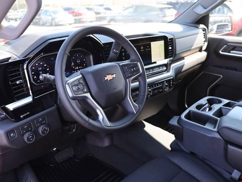 Used 2026 Chevrolet Silverado 1500 LT AWD/4WD image 11