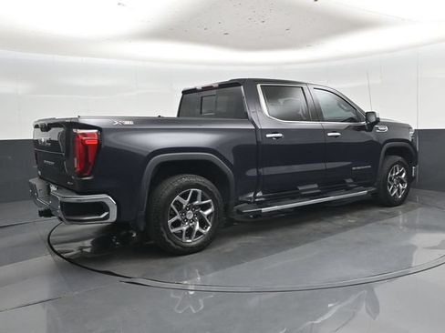 Used 2022 GMC Sierra 1500 SLT AWD/4WD image 28