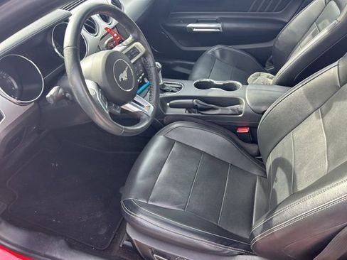 Used 2017 Ford Mustang GT Premium image 7