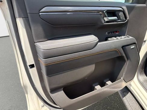 New 2026 GMC Sierra 1500 AT4 w/ AT4 Premium Package AWD/4WD image 17