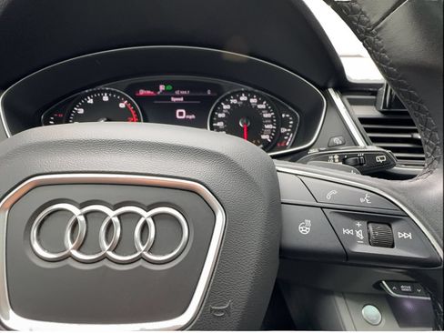 Used 2022 Audi Q5 2.0T Premium w/ Convenience Package AWD/4WD image 42