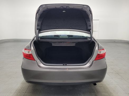 Used 2015 Toyota Camry LE FWD image 29