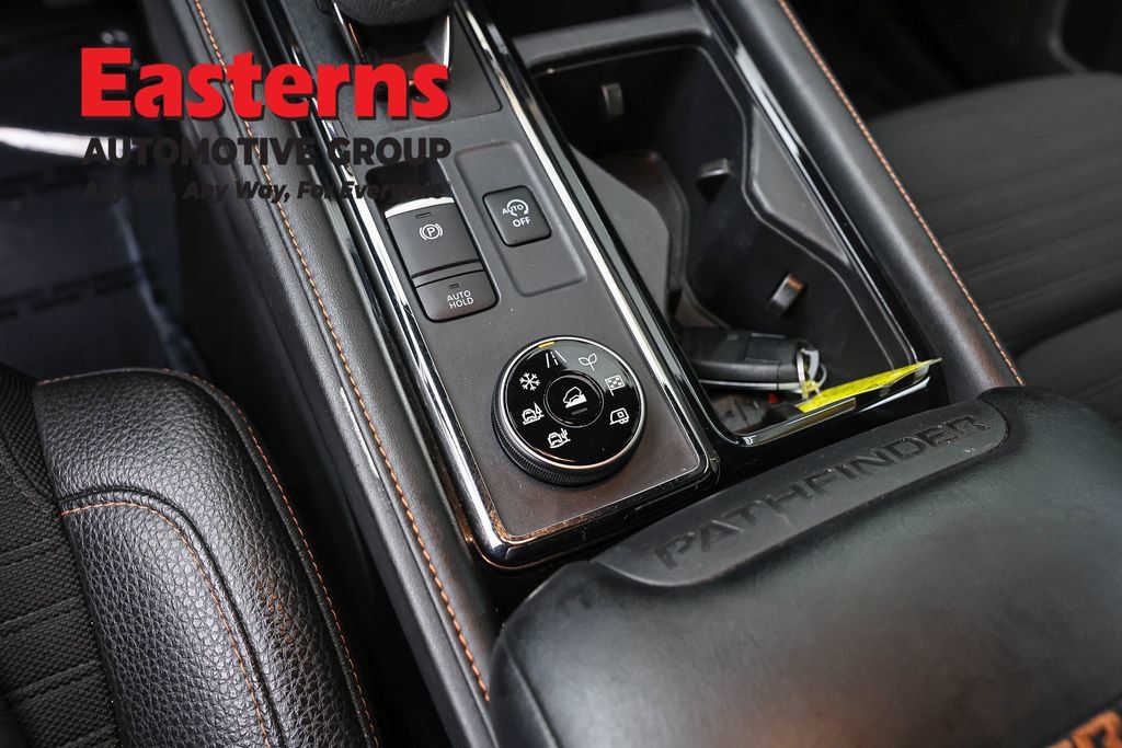 Used 2023 Nissan Pathfinder Rock Creek AWD/4WD image 24