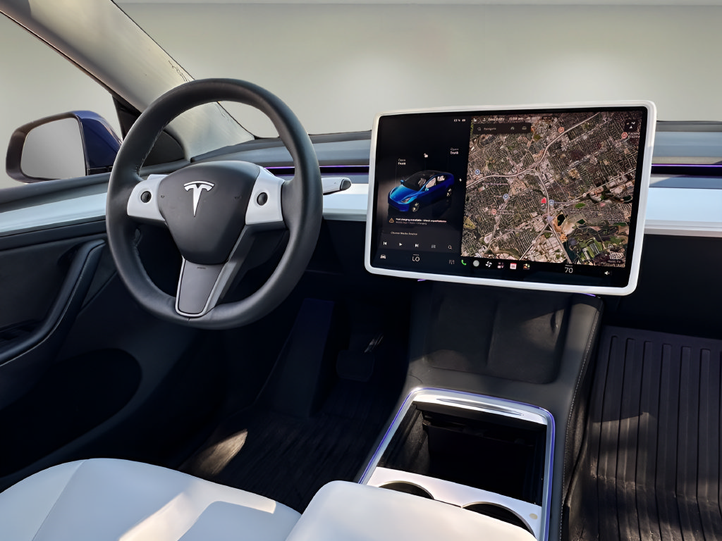 Used 2023 Tesla Model Y Long Range AWD/4WD image 8