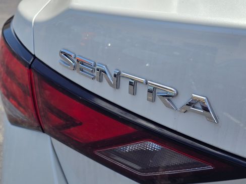 Used 2025 Nissan Sentra SV w/ SV Premium Package FWD image 6