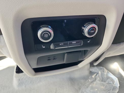 New 2026 GMC Acadia Denali w/ Super Cruise Package image 11