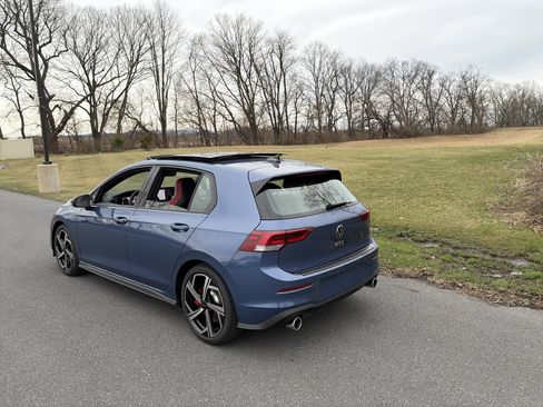 New 2026 Volkswagen GTI SE image 6