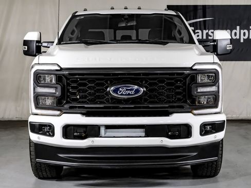 Used 2023 Ford F350 Lariat w/ Lariat Ultimate Package AWD/4WD image 3