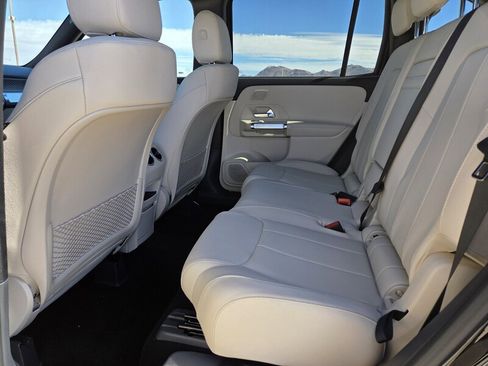 New 2026 Mercedes-Benz GLB 250 image 13