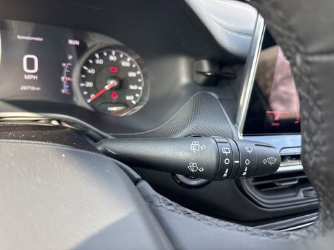 Used 2025 Jeep Compass Latitude w/ Altitude Special Edition image 19