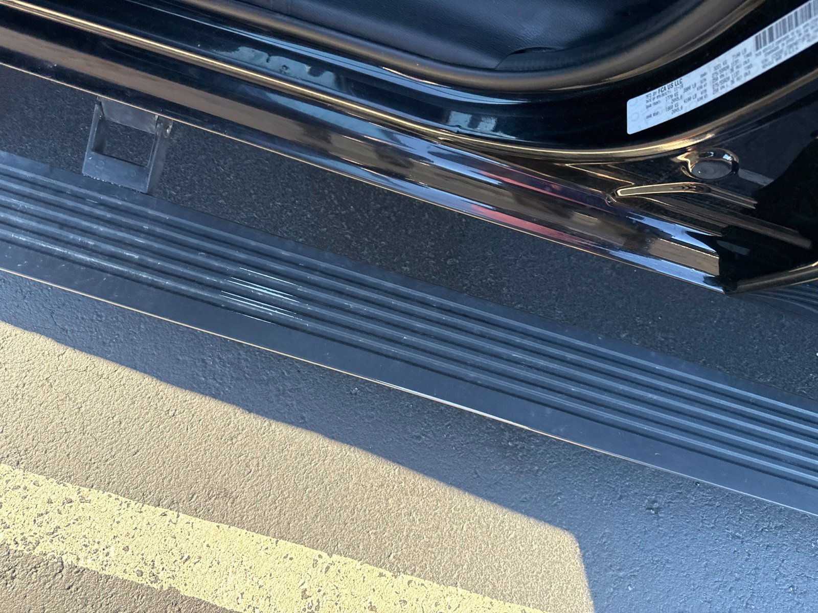 Used 2019 RAM 1500 Laramie AWD/4WD image 5