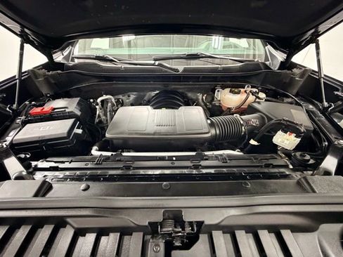 Used 2023 Chevrolet Silverado 1500 ZR2 w/ Technology Package image 33