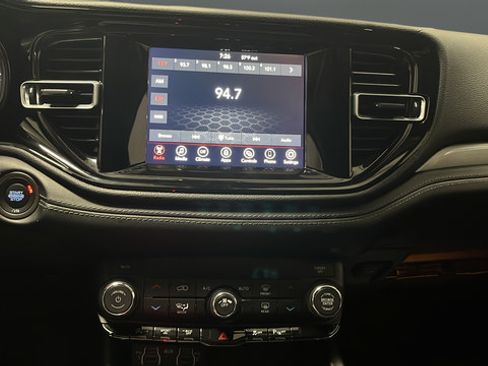 Used 2021 Dodge Durango SXT AWD/4WD image 12