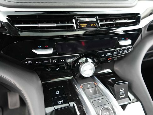 Certified 2026 Acura MDX SH-AWD w/ Technology Package image 25