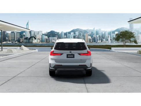 New 2026 BMW X1 xDrive28i AWD/4WD image 6